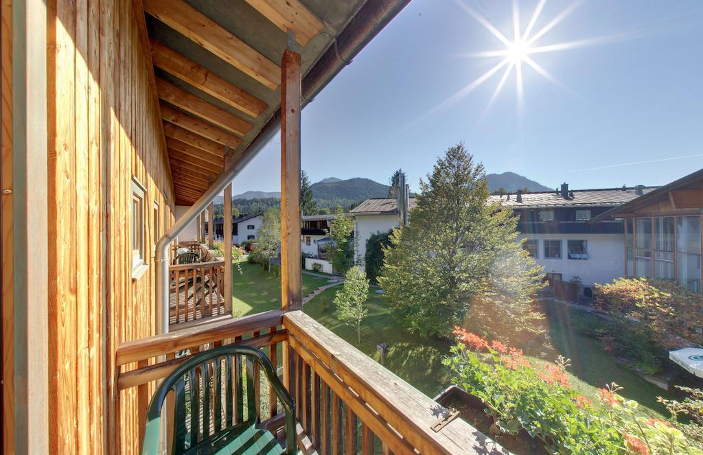 Outdoorhotel Jaeger Von Fall Lenggries Room photo
